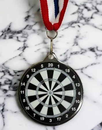 Medaile MDLRMAXM14 | Šipky Barva: zlato, Stuha: ST11