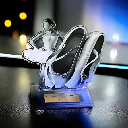 Akrylátová trofej AWF M06 | Balet Výška cm: 15,5 - Šířka cm: 14,5 - zlatá