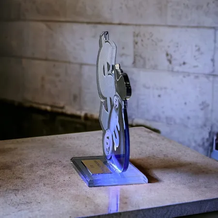 Akrylátová trofej AWF M07 Výška cm: 19,5 - Šířka cm: 18,5 - bronzová