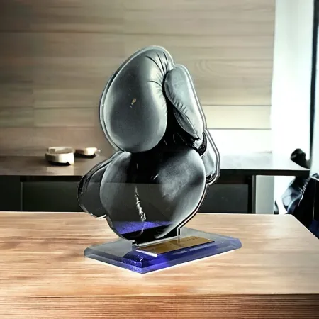 Akrylátová trofej AWF M14 | Bojová umění Výška cm: 15,5 - Šířka cm: 14,5 - stříbrná