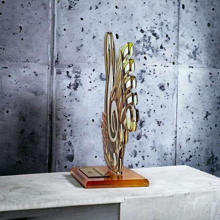 Akrylátová trofej AWF M24 Výška cm: 19,5 - Šířka cm: 18,5 - bronzová