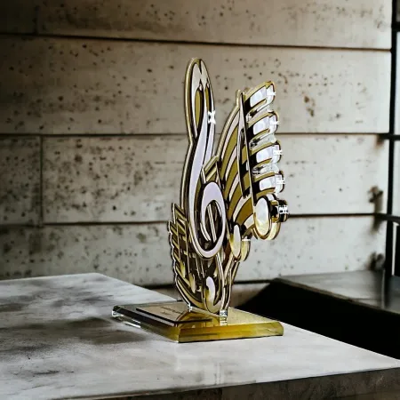 Akrylátová trofej AWF M24 | Hudba Výška cm: 21,5 - Šířka cm: 20,5 - stříbrná