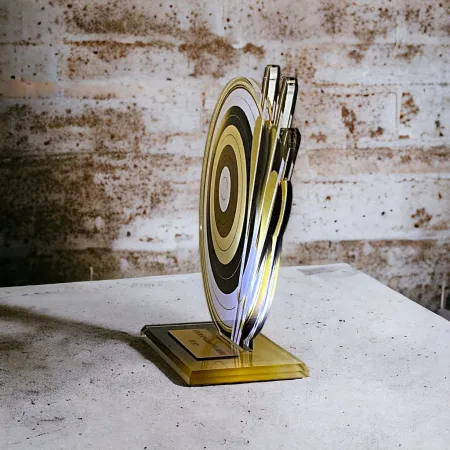 Akrylátová trofej AWF M26 | Lukostřelba Výška cm: 21,5 - Šířka cm: 20,5 - bronzová