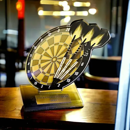 Akrylátová trofej AWF M31 | Šipky Výška cm: 21,5 - Šířka cm: 20,5 - bronzová