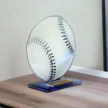 Akrylátová trofej AWF M33 | Baseball Výška cm: 13,5 - Šířka cm: 12,5 - stříbrná