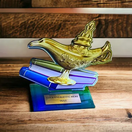 Akrylátová trofej AWF M34 | Quiz Výška cm: 21,5 - Šířka cm: 20,5 - zlatá