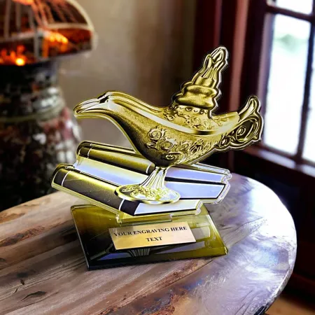 Akrylátová trofej AWF M34 | Quiz Výška cm: 21,5 - Šířka cm: 20,5 - zlatá