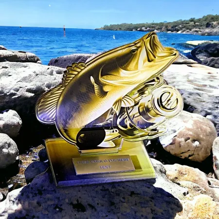 Akrylátová trofej AWF M37 | Rybaření Výška cm: 17,5 - Šířka cm: 16,5 - plnobarevná