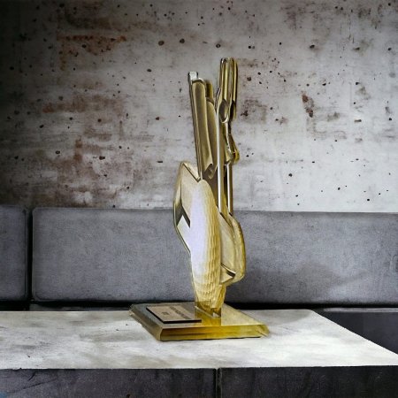 Akrylátová trofej AWF M50 Výška cm: 17,5 - Šířka cm: 16,5 - zlatá