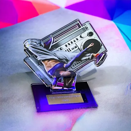 Akrylátová trofej AWF M52 | Tanec Výška cm: 15,5 - Šířka cm: 14,5 - bronzová