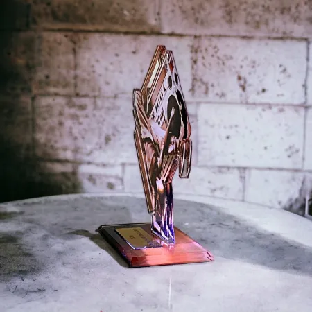 Akrylátová trofej AWF M52 | Tanec Výška cm: 15,5 - Šířka cm: 14,5 - bronzová