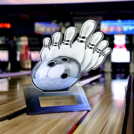 Akrylátová trofej AWF M61 | Bowling Výška cm: 19,5 - Šířka cm: 18,5 - stříbrná