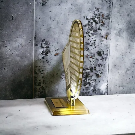 Akrylátová trofej AWF M63 | Badminton Výška cm: 17,5 - Šířka cm: 16,5 - bronzová