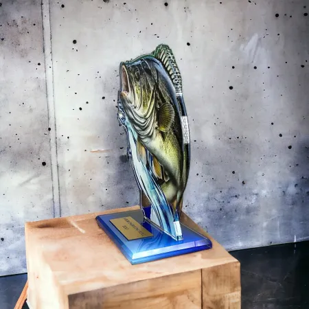 Akrylátová trofej AWF M83 | Rybaření Výška cm: 15,5 - Šířka cm: 14,5 - zlatá