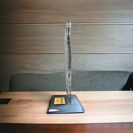 Akrylátová trofej AWF M91 | Hudba Výška cm: 17,5 - Šířka cm: 16,5 - plnobarevná