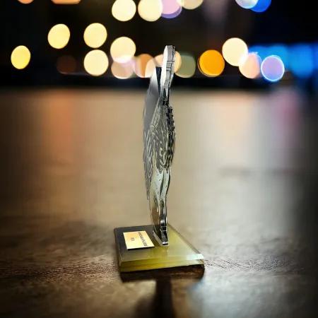 Akrylátová trofej AWF M91 | Hudba Výška cm: 17,5 - Šířka cm: 16,5 - plnobarevná