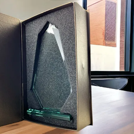 Skleněná trofej CRT20008M5 | Fotbal Výška cm: 23,5