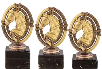 Figurka na podstavci FP0011M8 Výška cm: 13,5