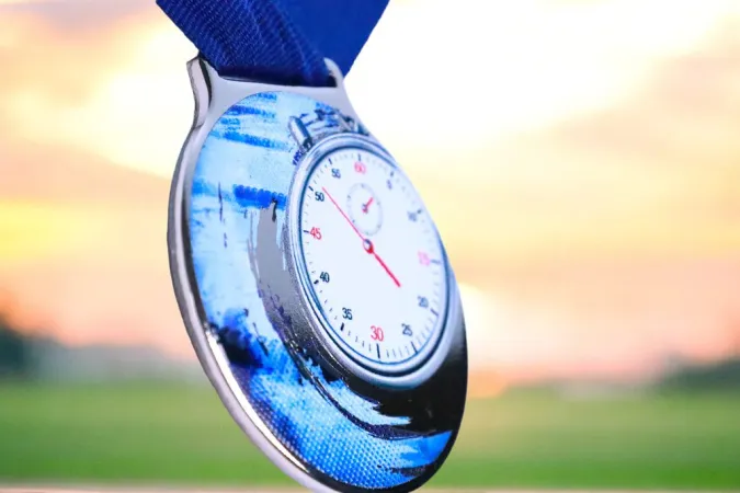 Medaile MDLMIDM04 | Plavání Barva: stříbro, Stuha: ST18