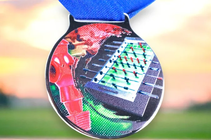 Medaile MDLMIDM28 | Stolni fotbal Barva: stříbro, Stuha: ST2