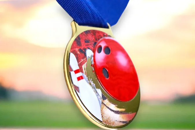 Medaile MDLMIDM38 | Bowling Barva: stříbro, Stuha: ST14