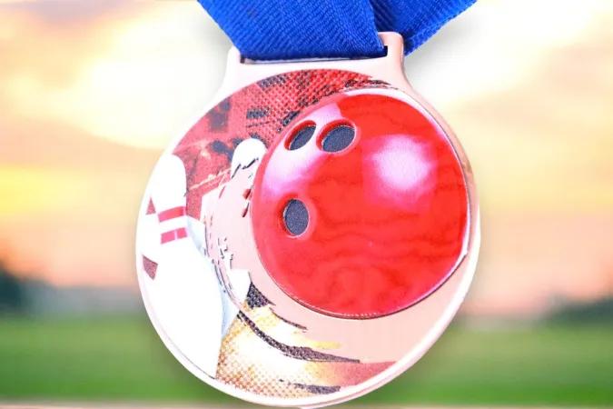 Medaile MDLMIDM38 | Bowling Barva: stříbro, Stuha: ST14