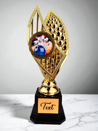 Designová trofej AV1 Výška: 31cm, Barva: stříbro