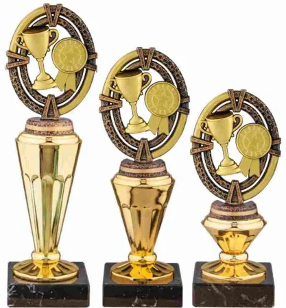 Figurka na podstavci FP0012M13 Výška cm: 21