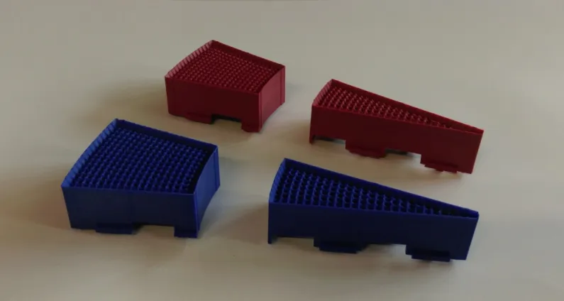 Löwen Sada segmentů - trojúhelník + lichoběžník 4 ks - červený + modrý